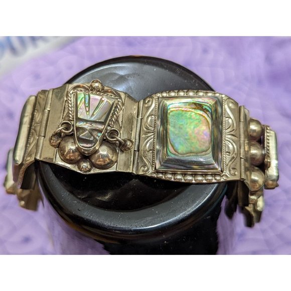 Vintage Taxco, Link Style Bracelet with Abalone Carved Heads and Blocks - Picture 7 of 9